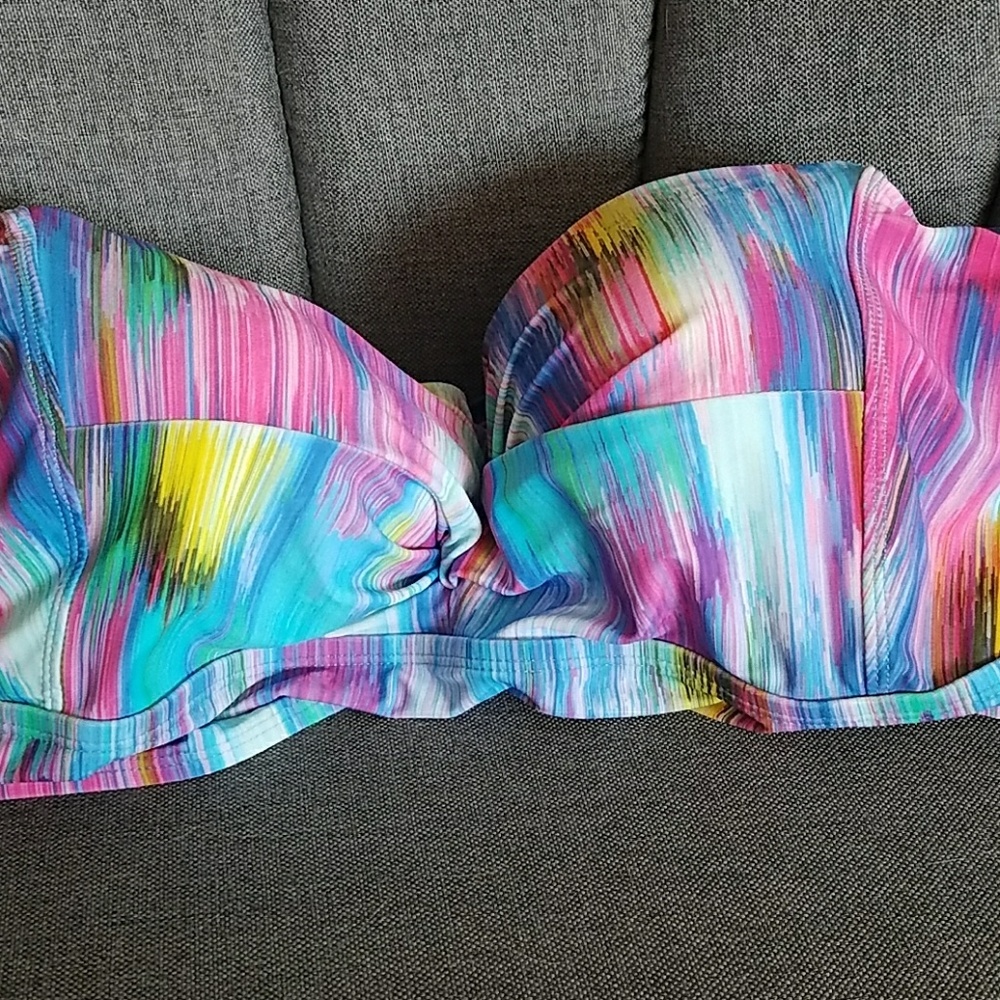 Bathing suit top
